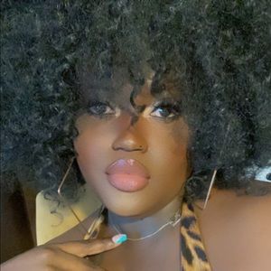 Meet your Posher, Nautica